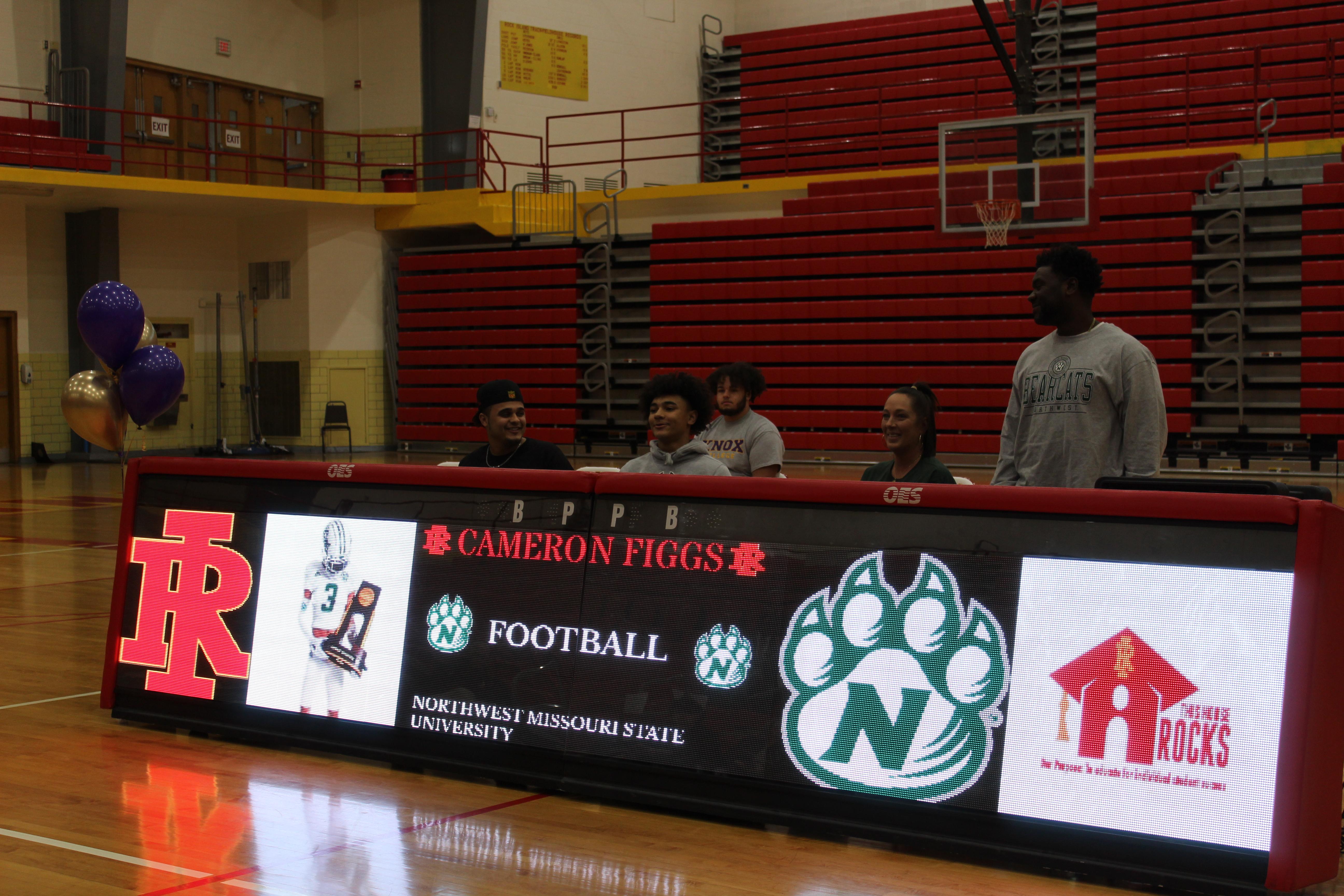 Cameron Figgs Signing letter of intent